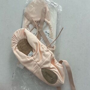 NWT Sansha Pro Canvas Split-Sole Ballet Shoes - Size 6, Width M